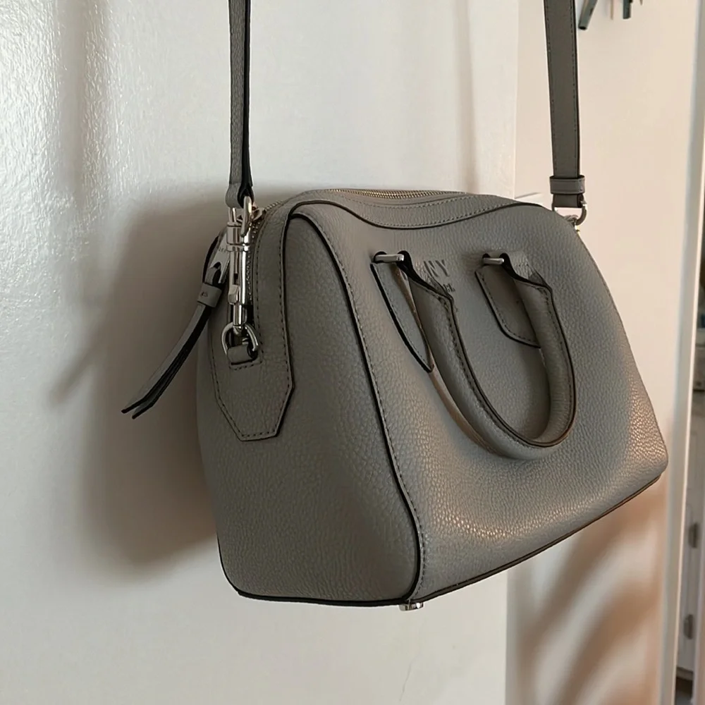 Purse - Picture 3 of 5
